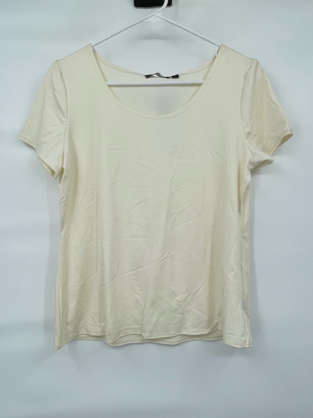 Notations NWT cream ivory nylon under shirt base layer short sleeve tee